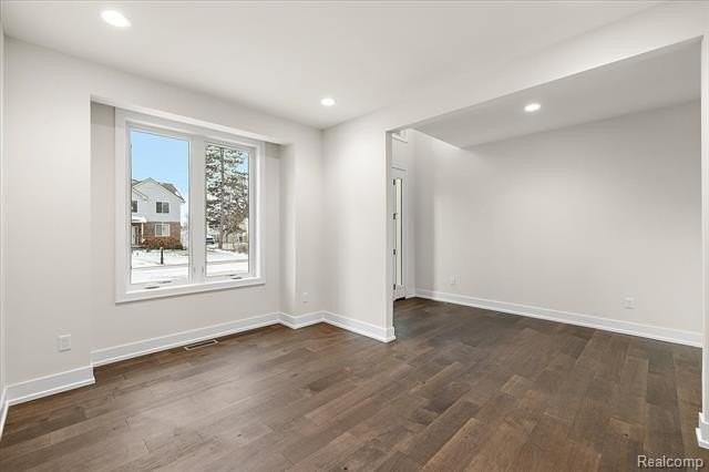 2911 Walsh Dr - Photo 7 of 50