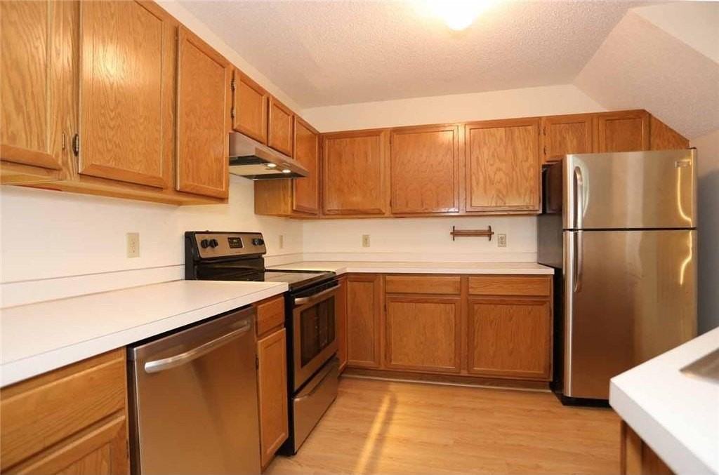 7689 Nicholas Way - Photo 3 of 12