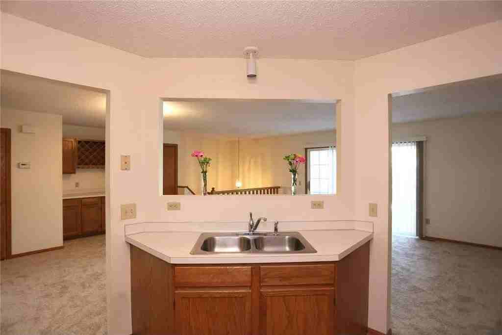 7689 Nicholas Way - Photo 6 of 12