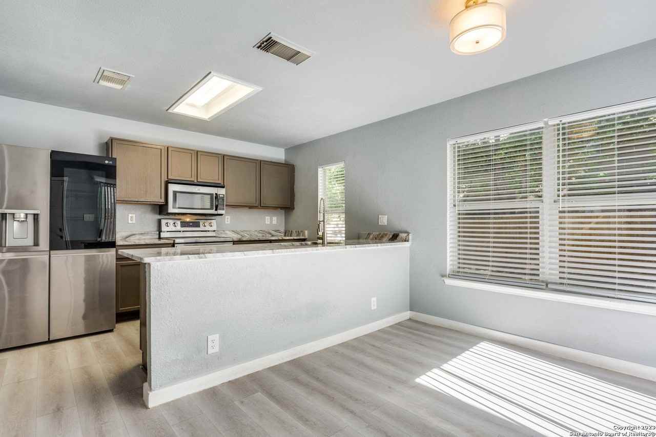 22 Mclennan Oak - Photo 5 of 12