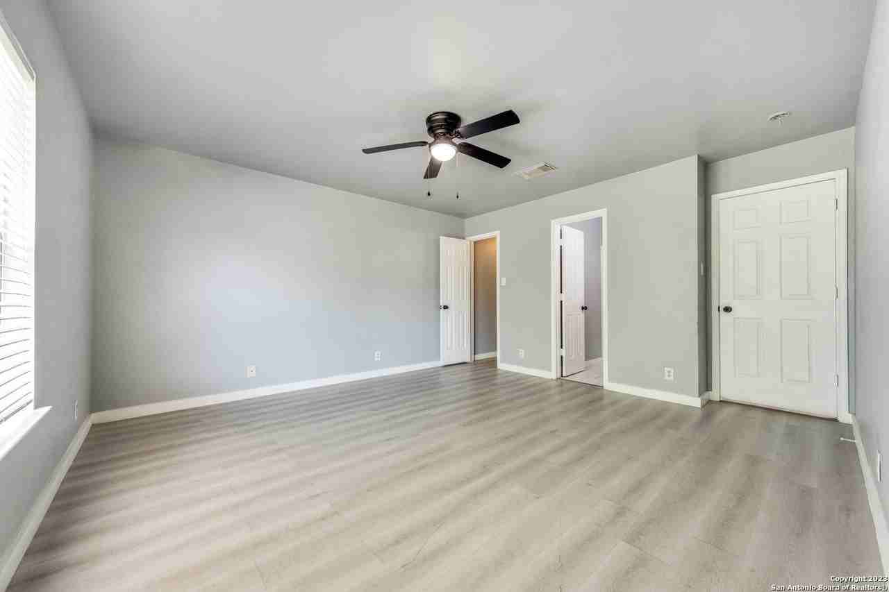 22 Mclennan Oak - Photo 7 of 12