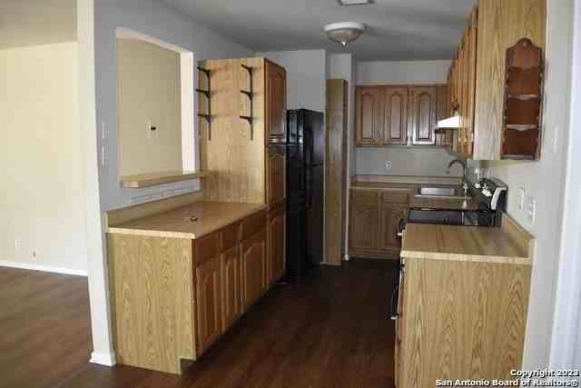 5026 Benham Dr - Photo 4 of 10