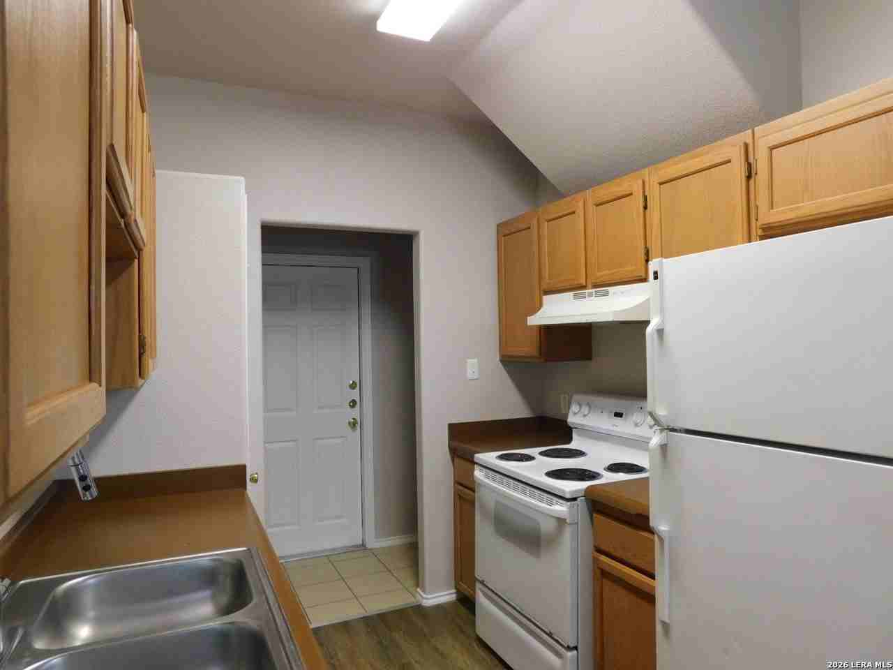 1311 Garden Dusk Unit 1 - Photo 6 of 17