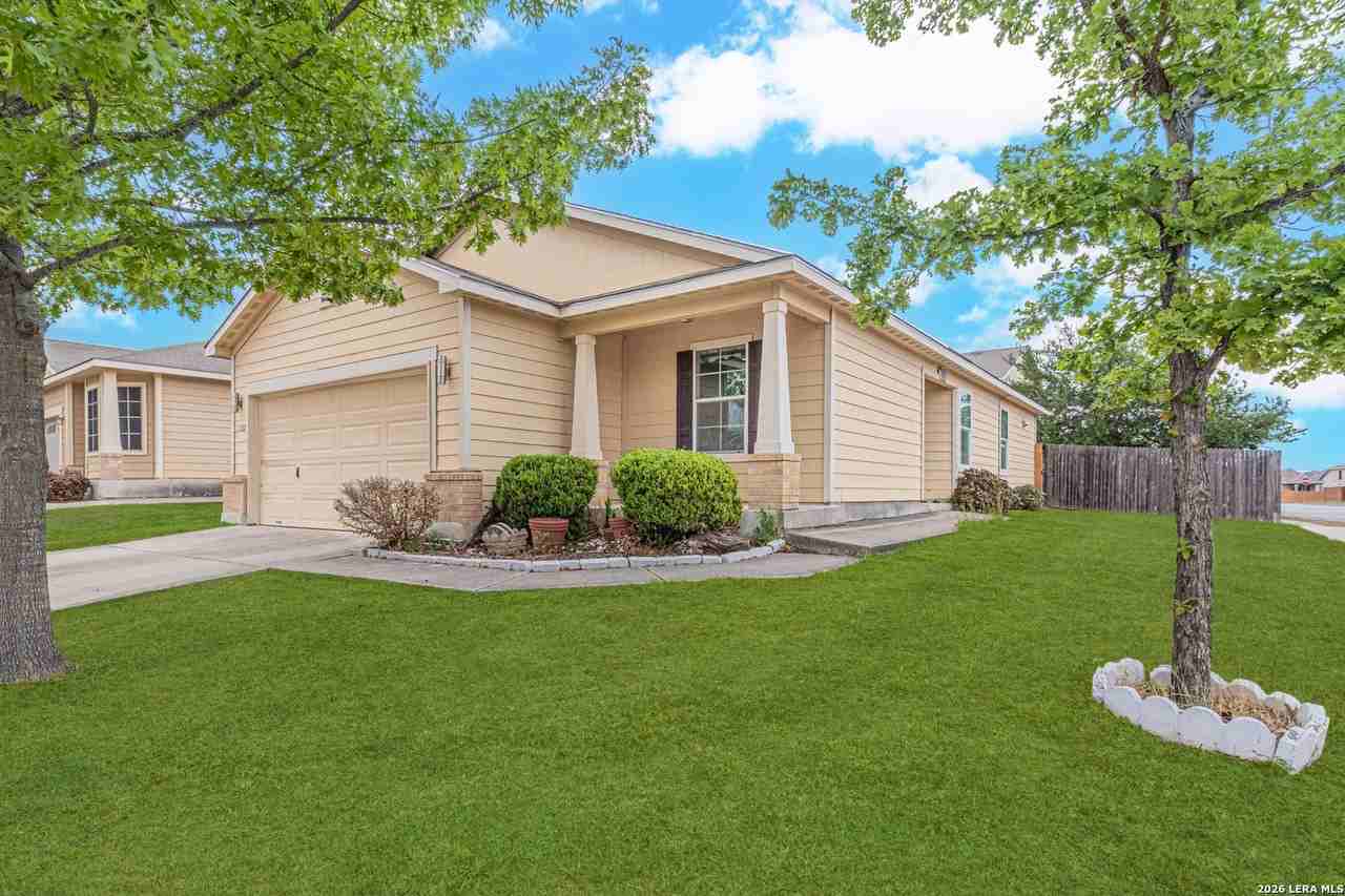 7502 Copper Lk - Photo 2 of 28