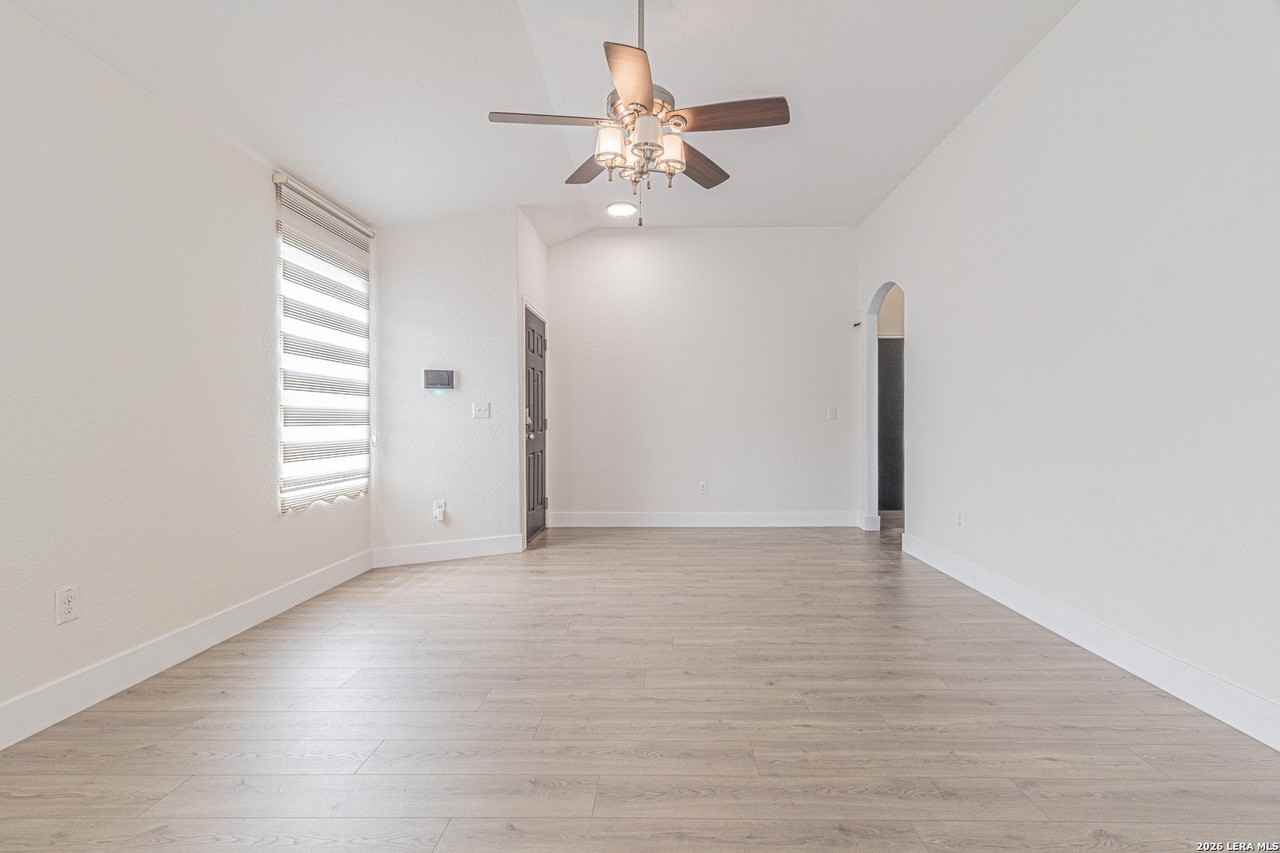 7502 Copper Lk - Photo 7 of 28