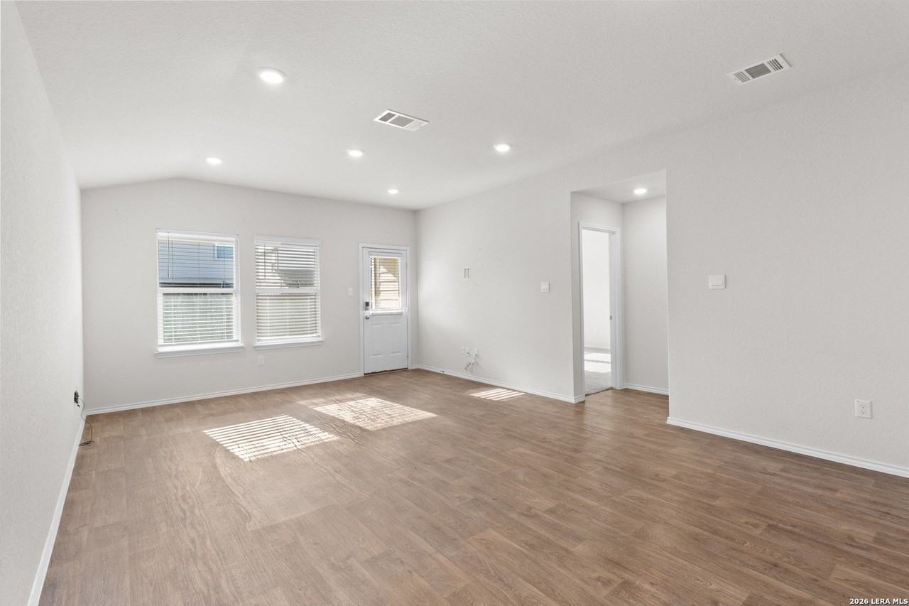 3303 Mission Riv - Photo 7 of 15