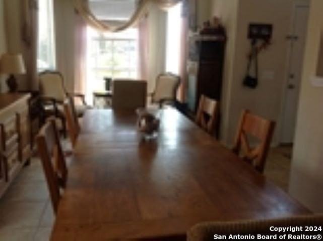 945 Forest Ridge Pkwy - Photo 6 of 13