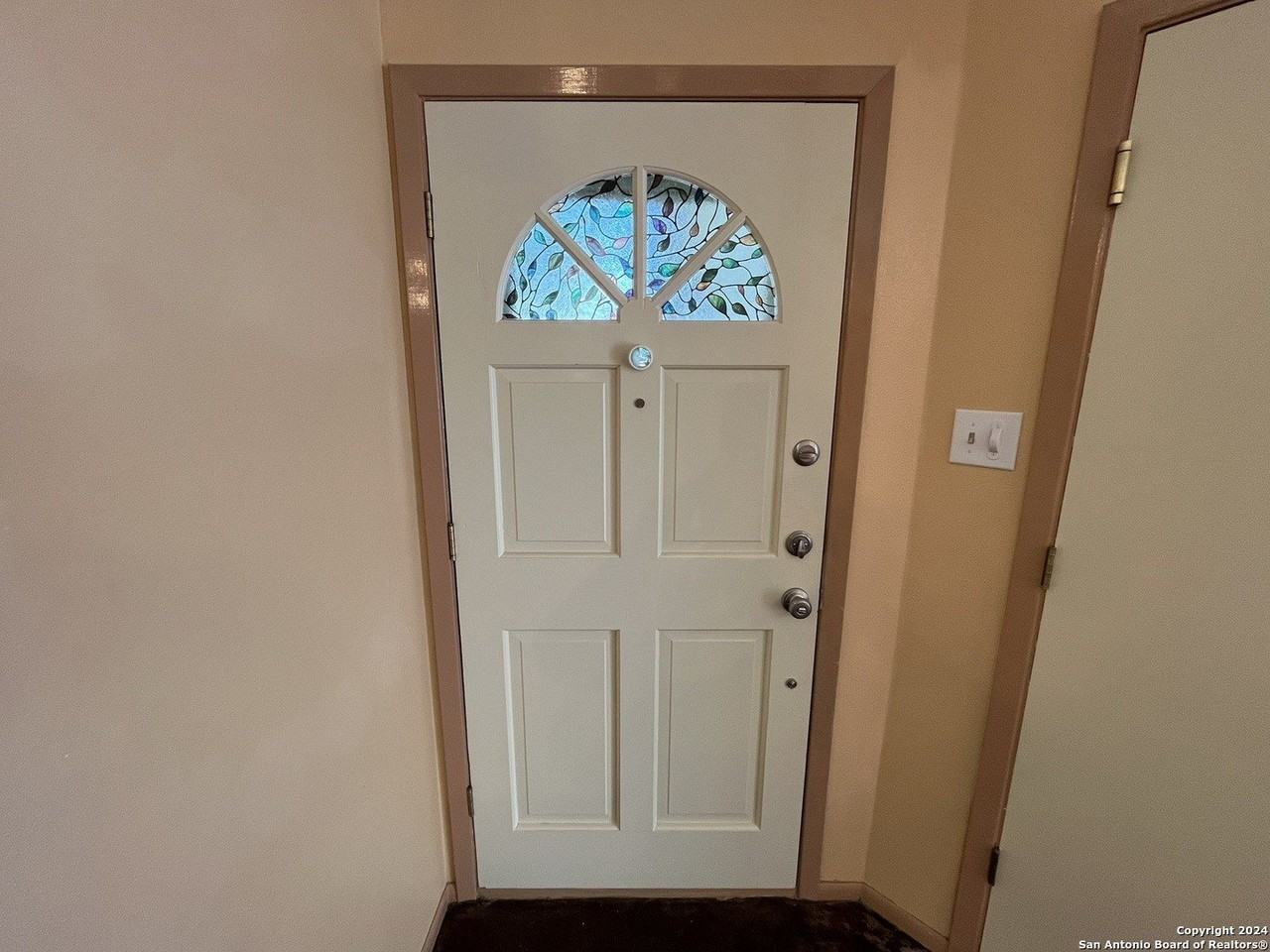 7339 Hunters Land - Photo 4 of 36