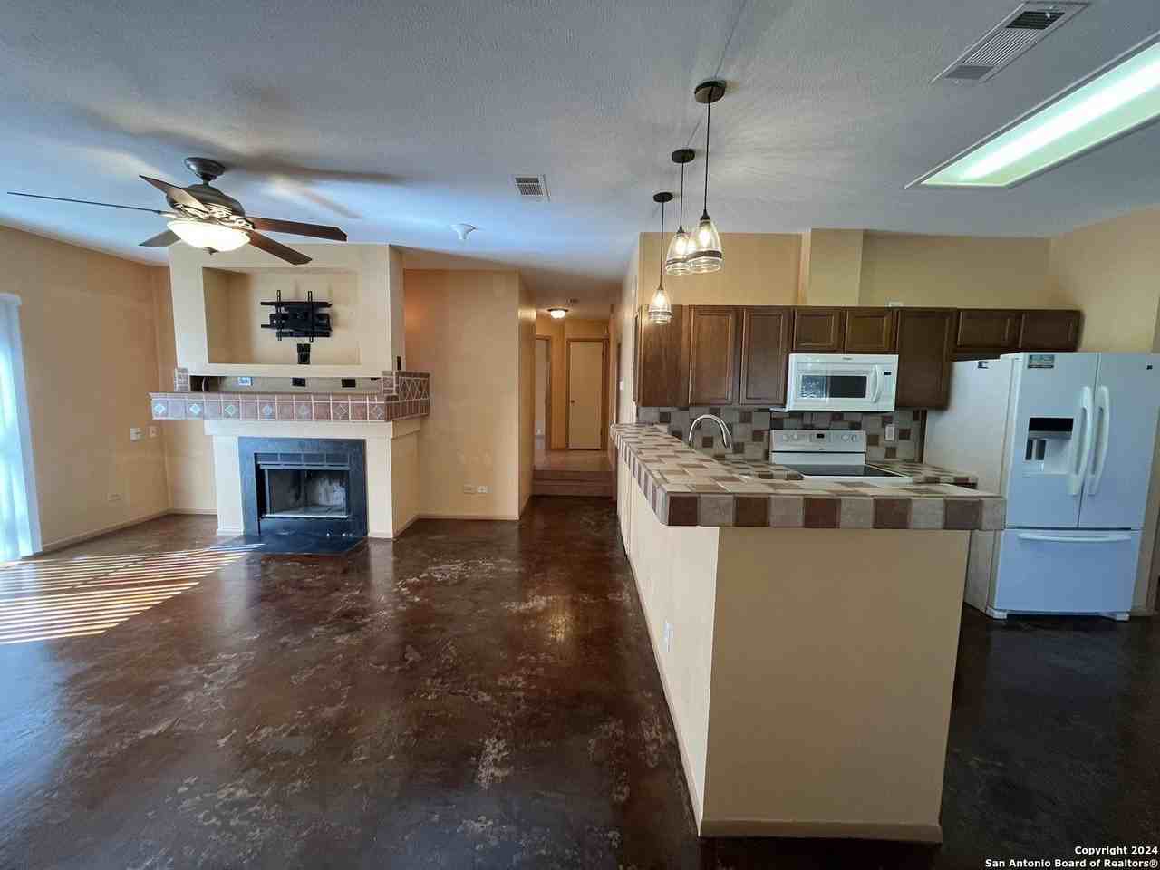 7339 Hunters Land - Photo 5 of 36