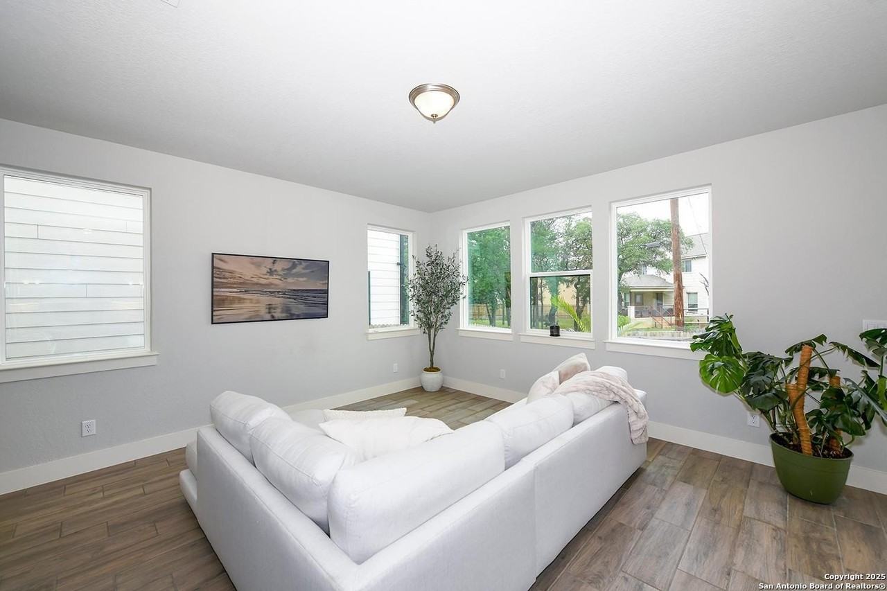 16011 Babcock Rd #13 - Photo 6 of 25