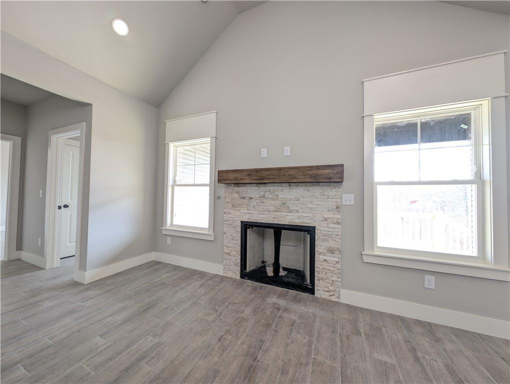 25 Thornaby Dr #1 - Photo 2 of 22