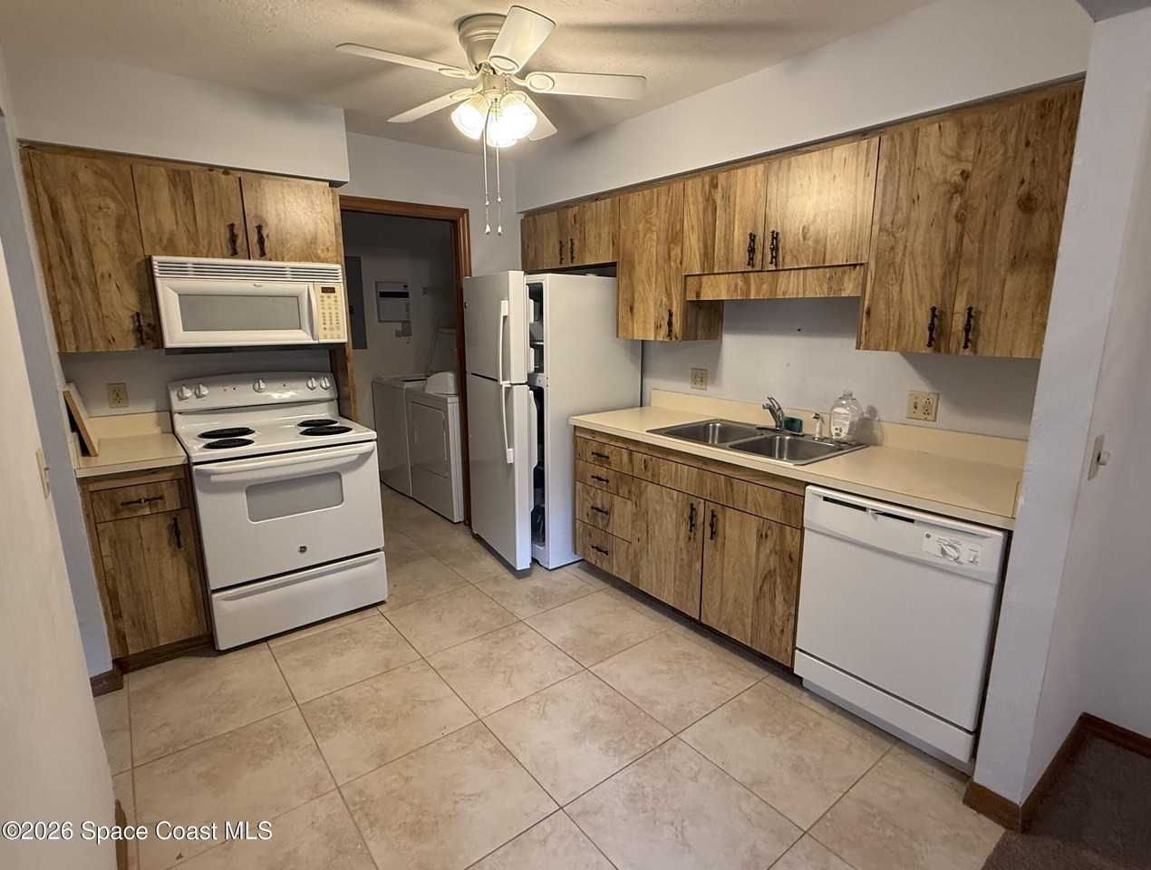 9032 Manchester Ln #23C - Photo 4 of 13