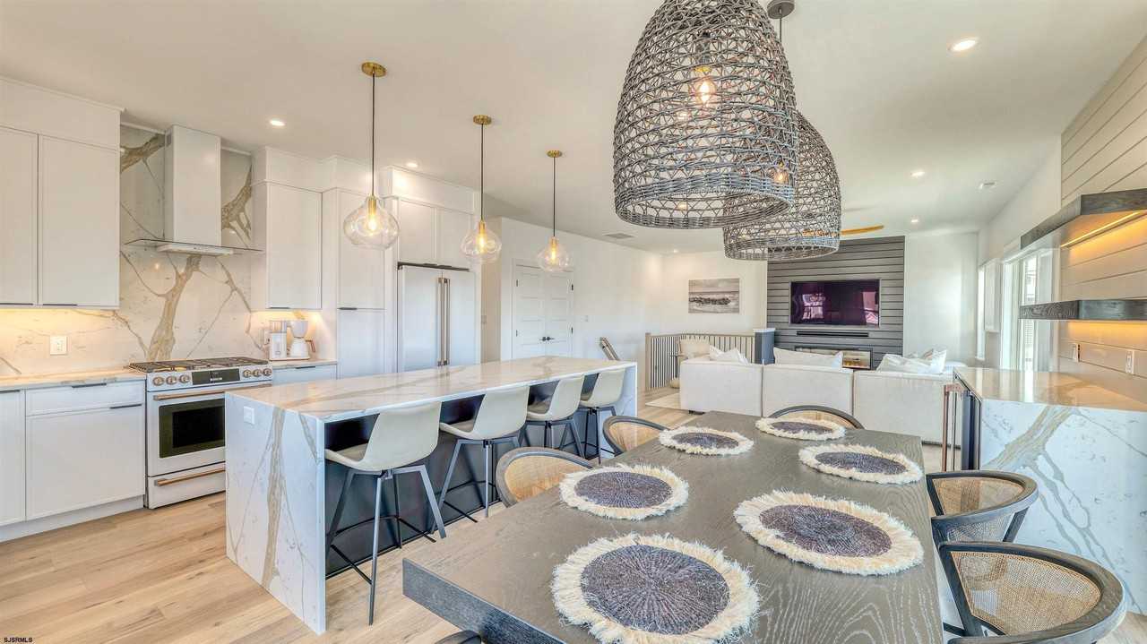 107 N New Haven Ave - Photo 7 of 27