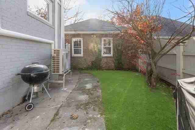 420 Wayland Ave - Photo 4 of 26