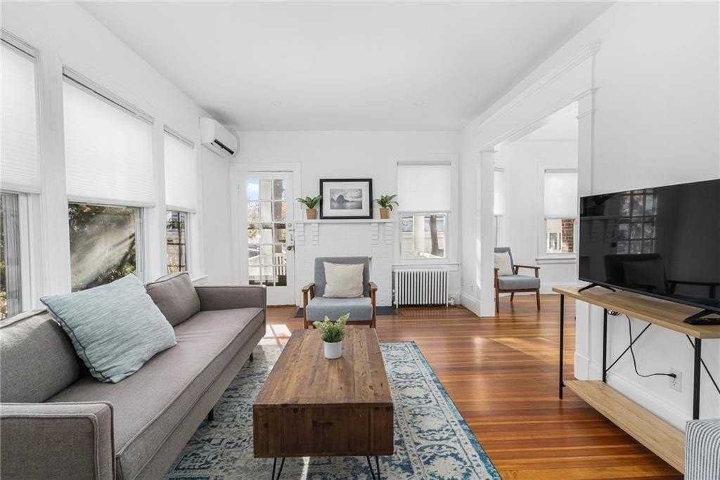 420 Wayland Ave - Photo 6 of 26