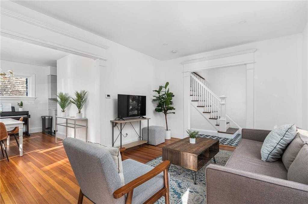 420 Wayland Ave - Photo 7 of 26