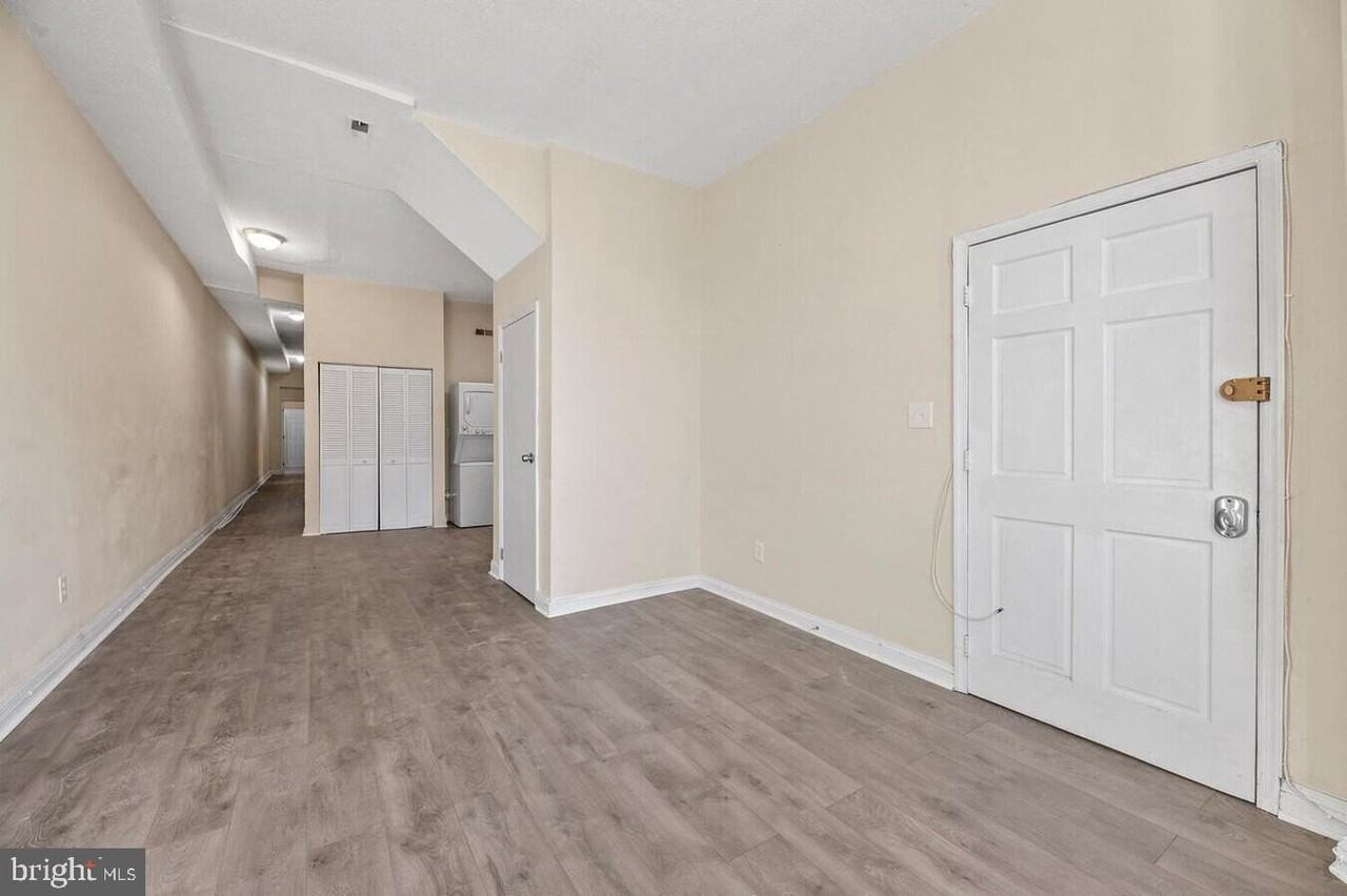 1821 N Capitol St Ne #2 - Photo 6 of 10
