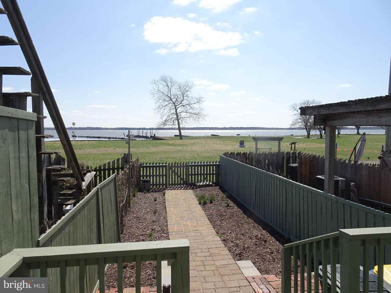 213 E 2nd St - Photo 3 of 15