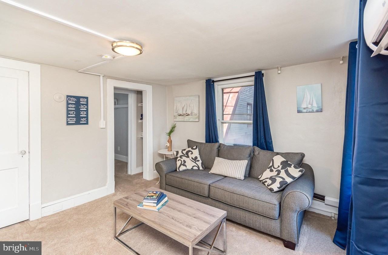 126 Prince George St Apt 4 - Photo 4 of 12