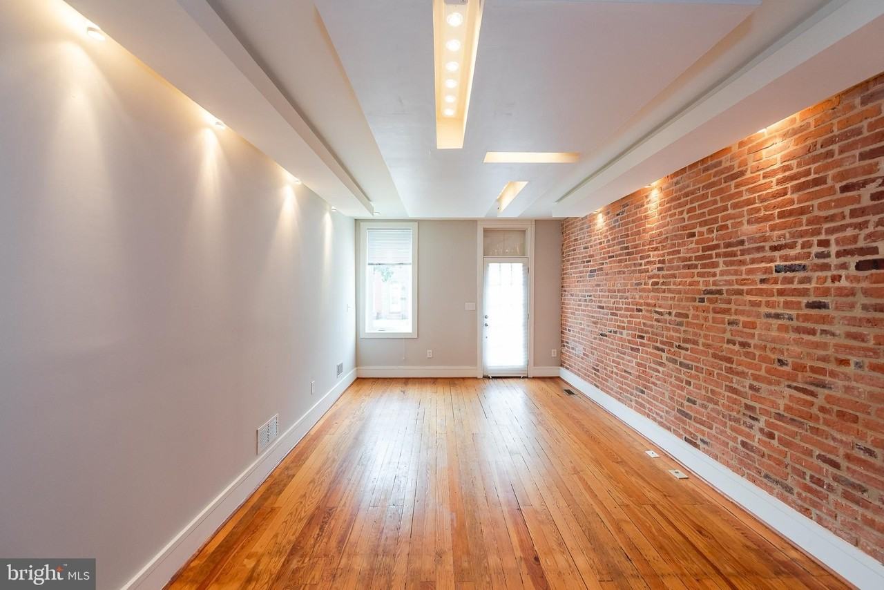 3206 Elliott St - Photo 3 of 33