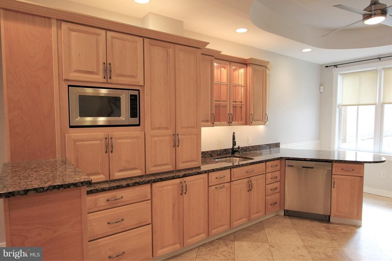 3403 Dillon St - Photo 3 of 30