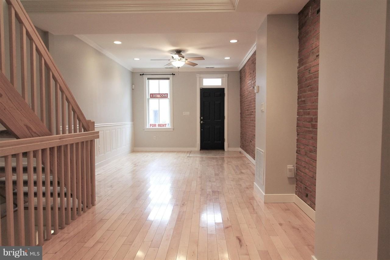 3403 Dillon St - Photo 7 of 30