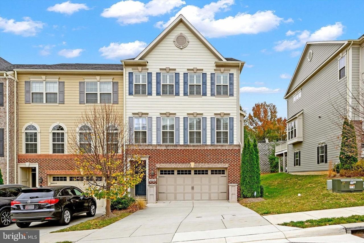 14036 Fox Hill Rd - Photo 2 of 34