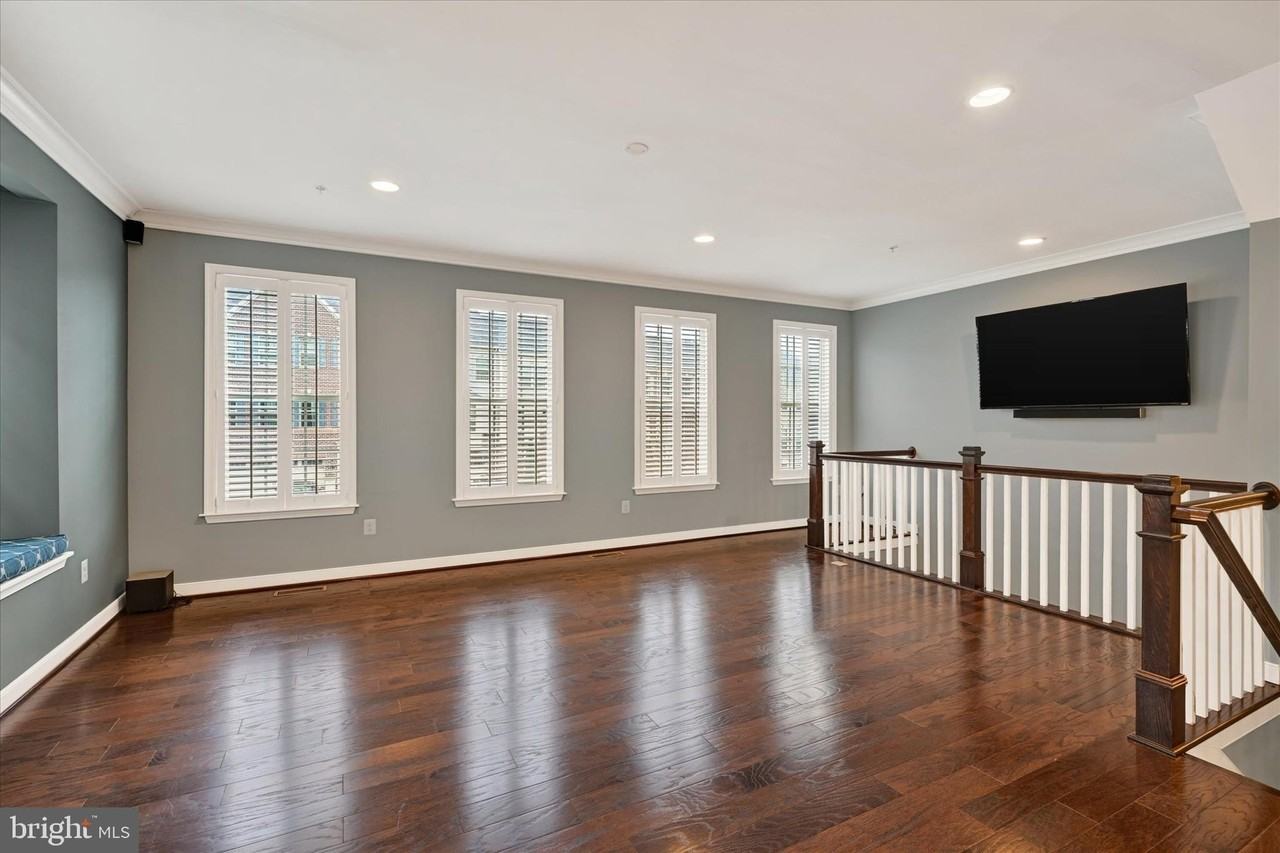 14036 Fox Hill Rd - Photo 5 of 34