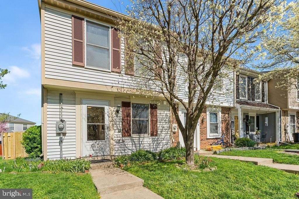 5802 Drawbridge Ct - Photo 2 of 27