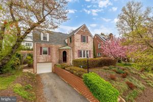 featured image of 4809 Wellington Dr