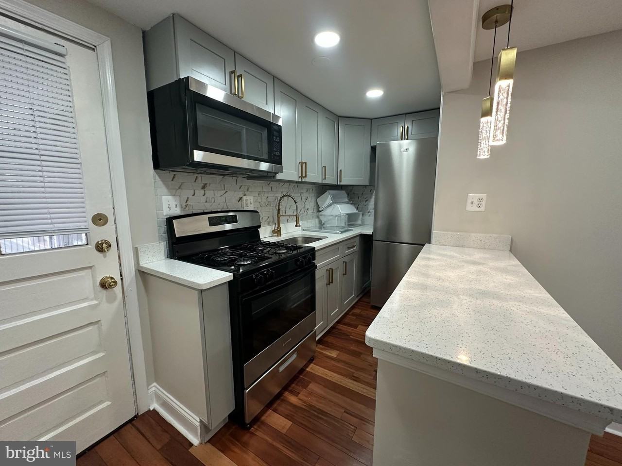 6200 54th Pl Apt 11 - Photo 6 of 11