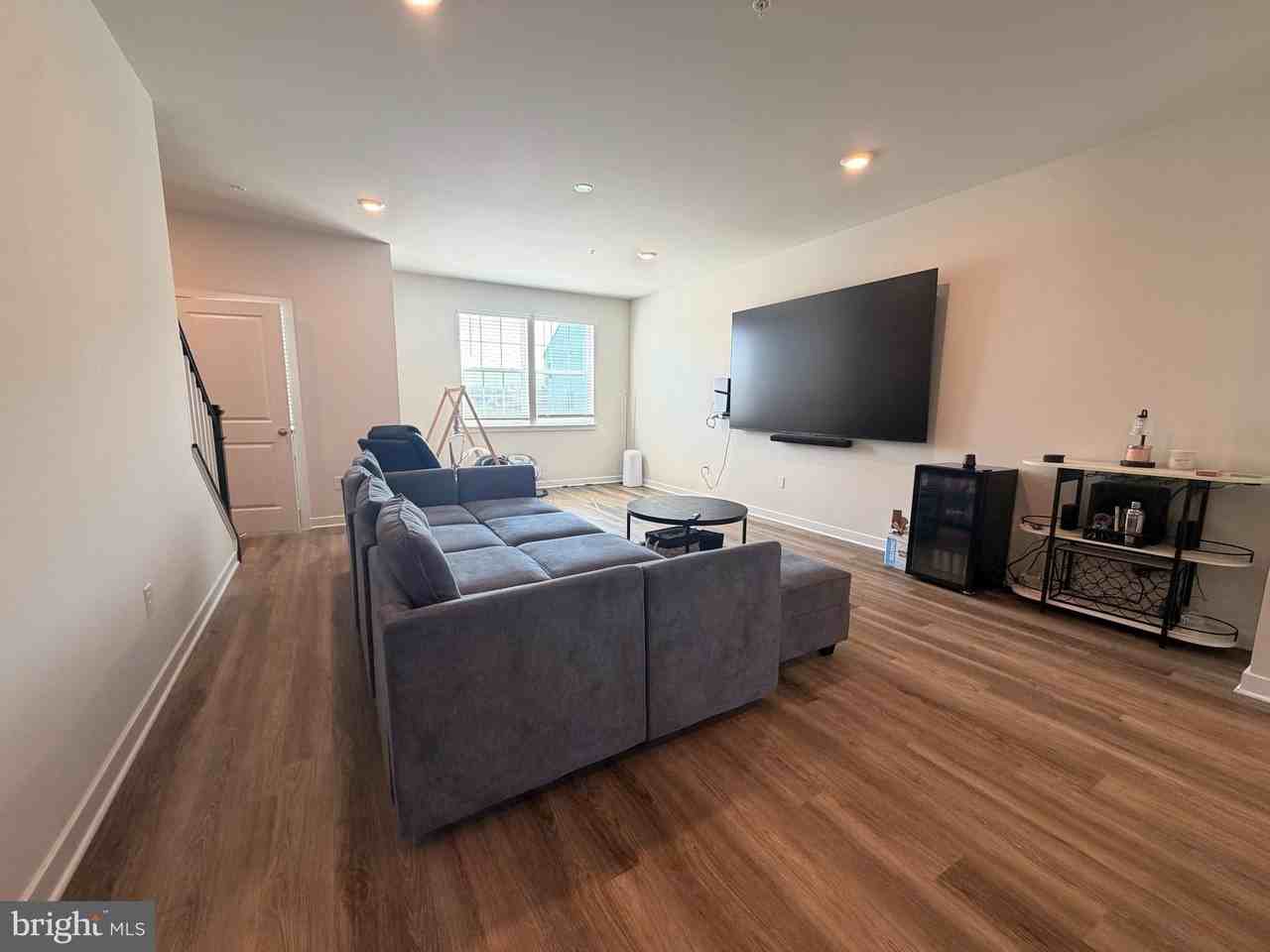 16605 Green Glade Dr - Photo 4 of 11