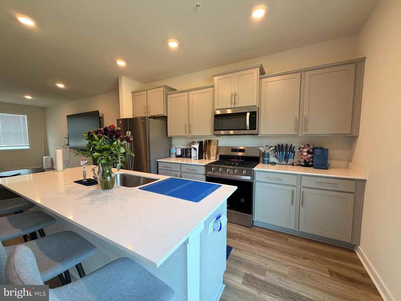 16605 Green Glade Dr - Photo 5 of 11