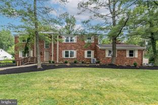 1800 Lark Ln - Photo 1 of 1