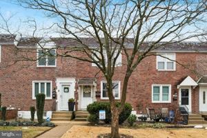 featured image of 221 Park Dr