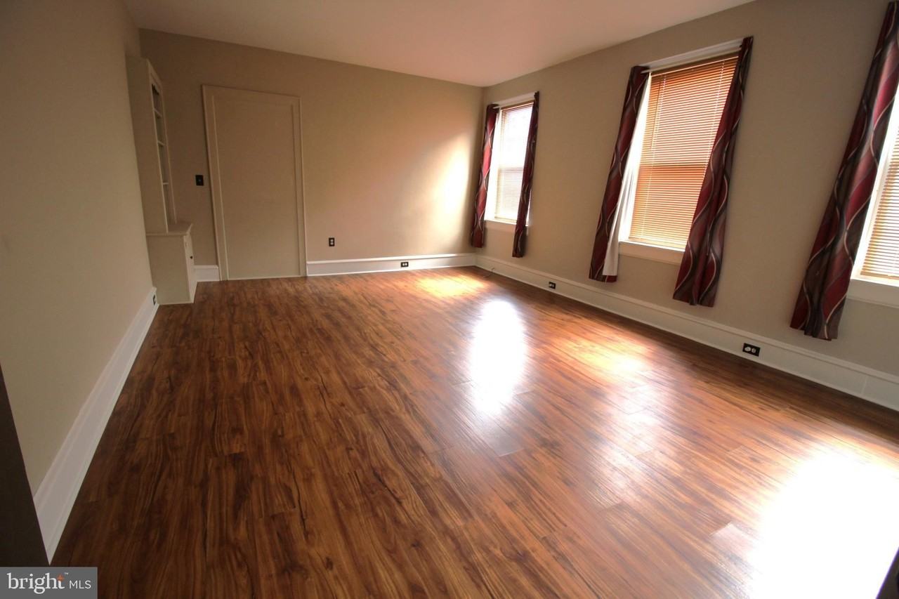 135 E Main St Apt 1 - Photo 4 of 6