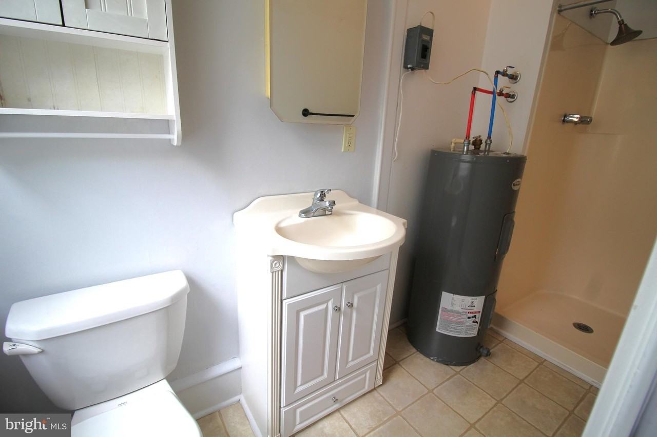 135 E Main St Apt 1 - Photo 6 of 6