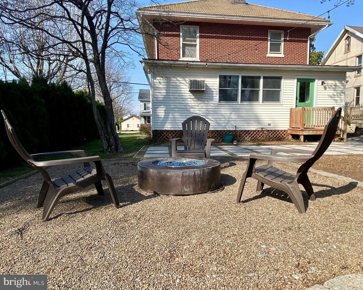 46 W Main St - Photo 7 of 50