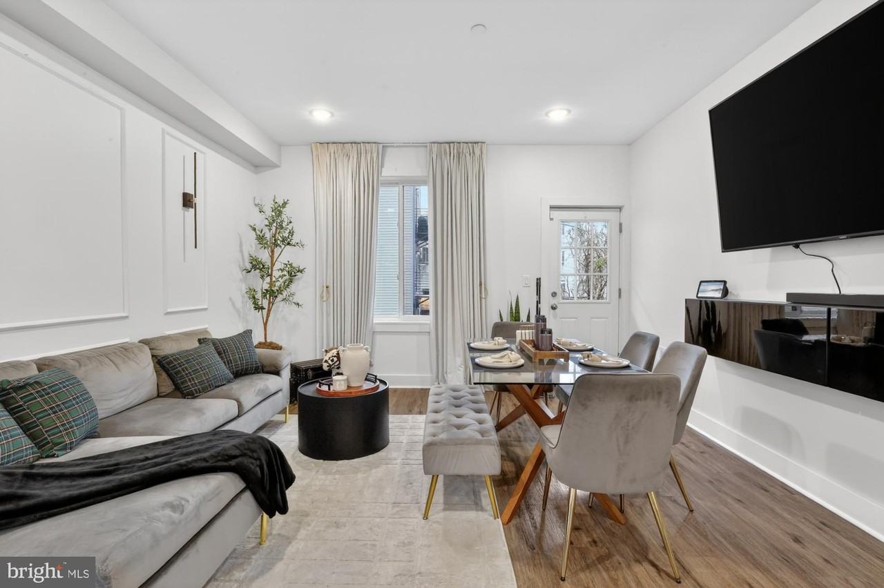 2333 Jasper St Unit A - Photo 2 of 25