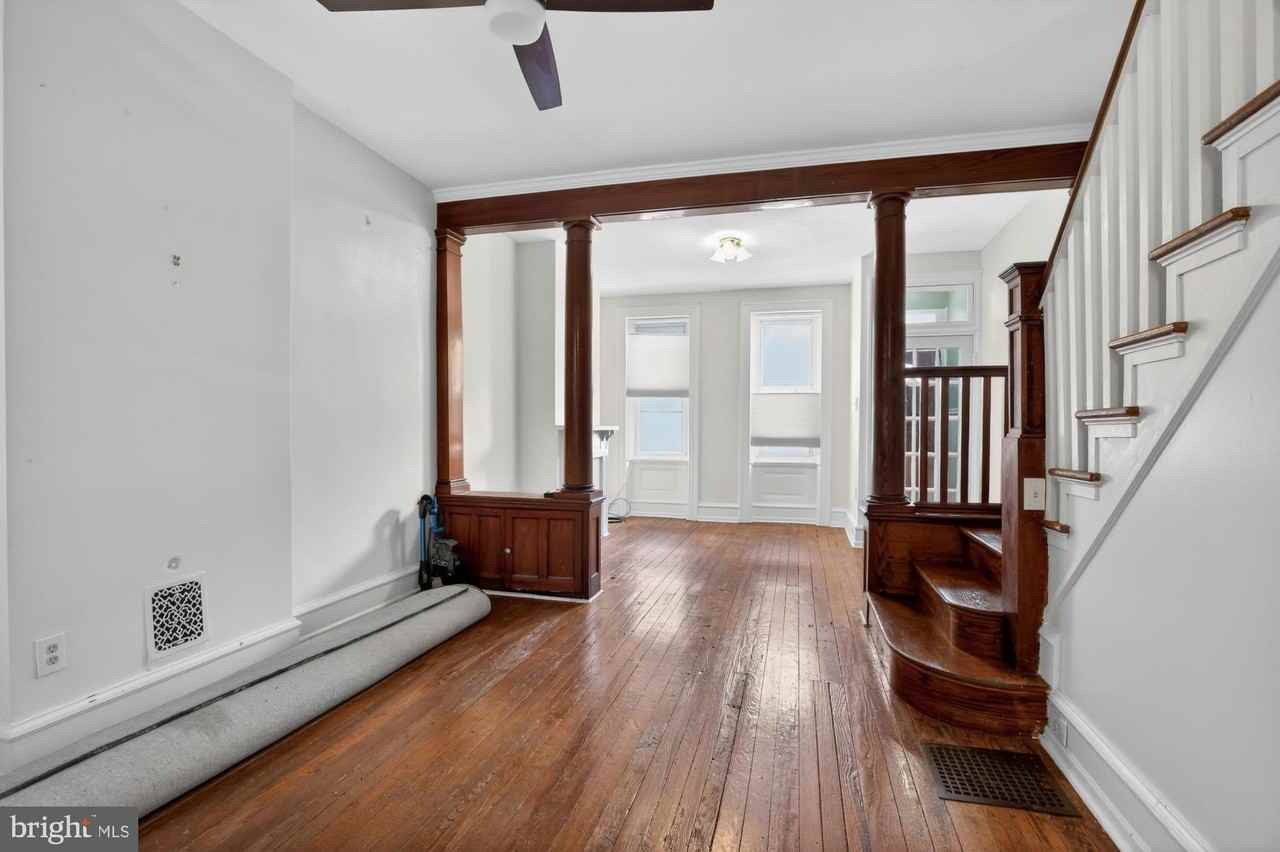 1910 N Howard St - Photo 5 of 19