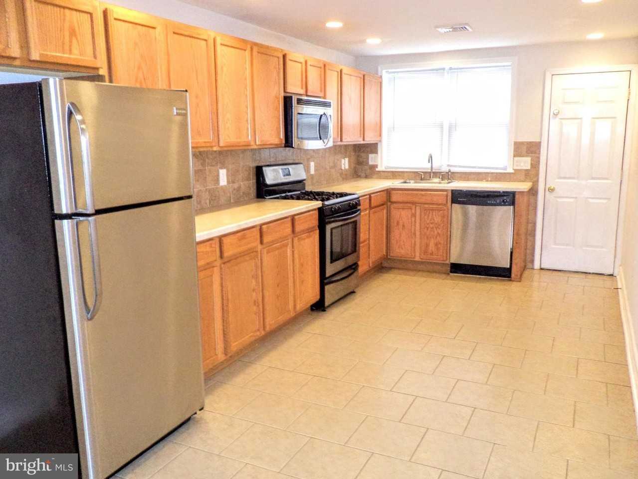 2312 Moore St - Photo 4 of 13