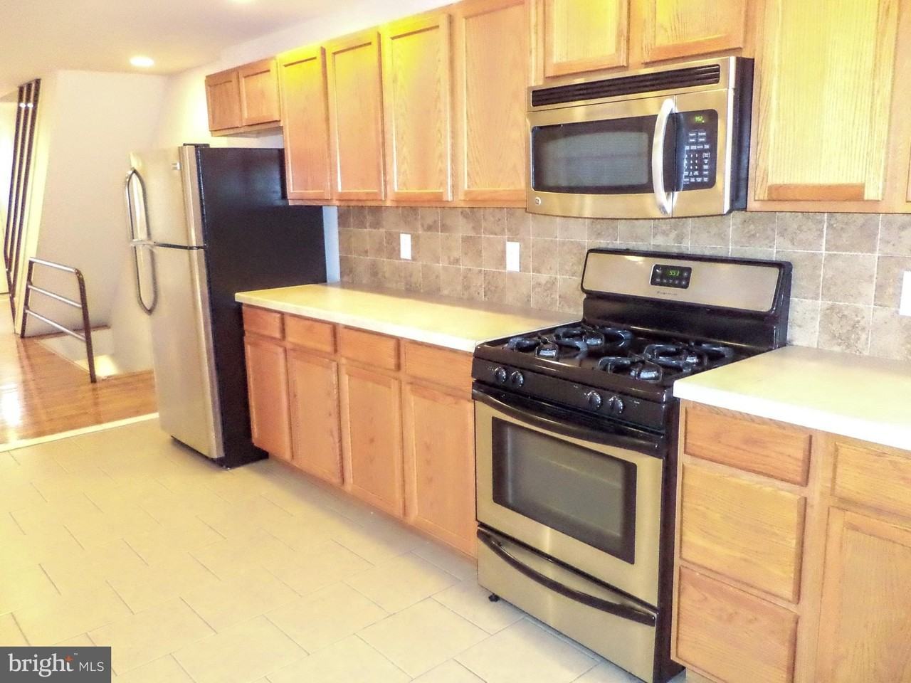 2312 Moore St - Photo 5 of 13