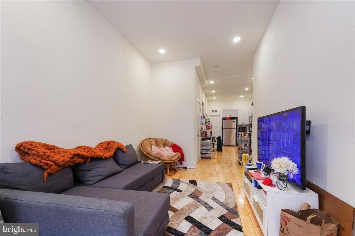 1945 N Gratz St Unit A - Photo 6 of 19