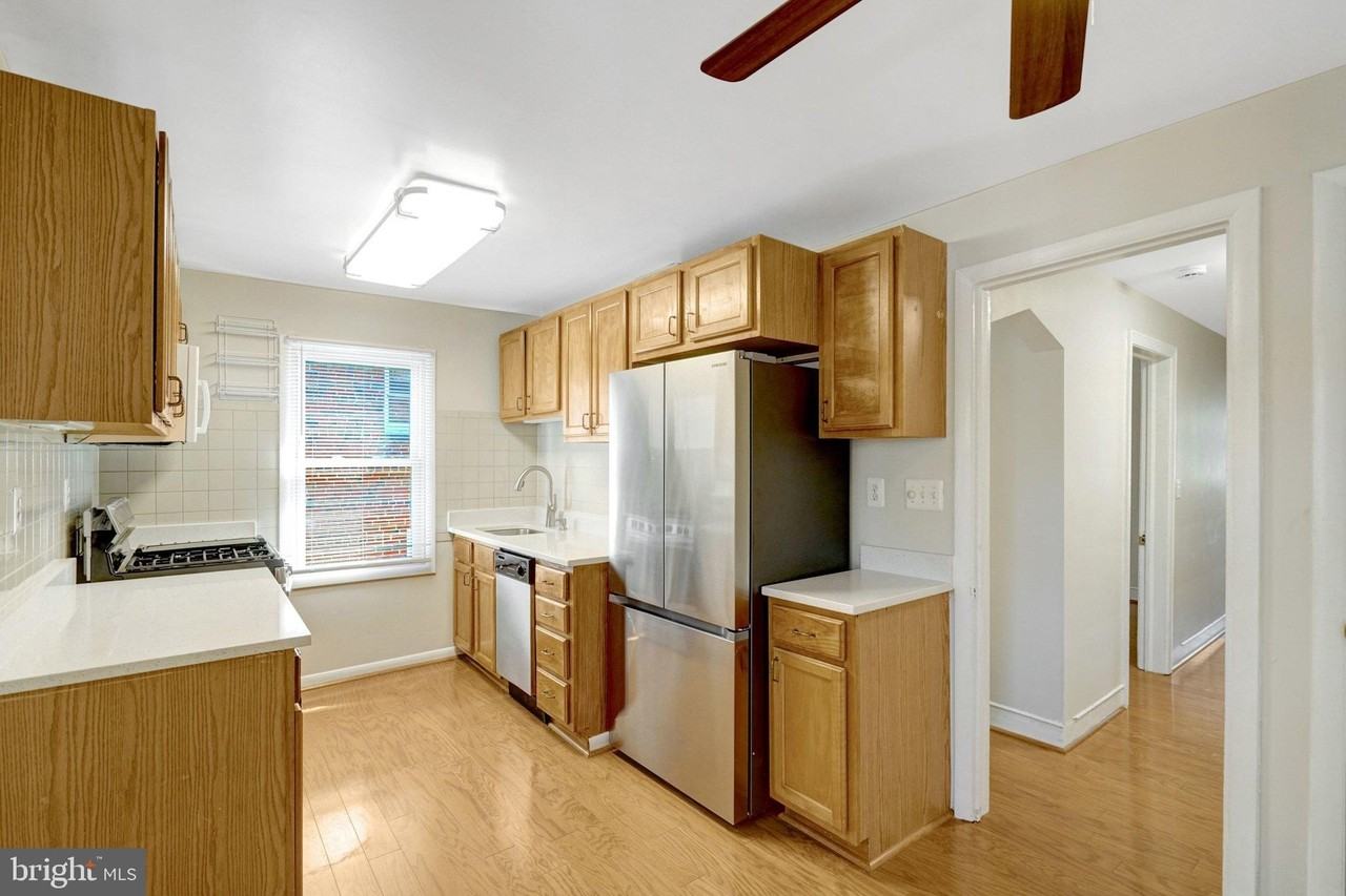 1553 19th St N #2 - Photo 3 of 19