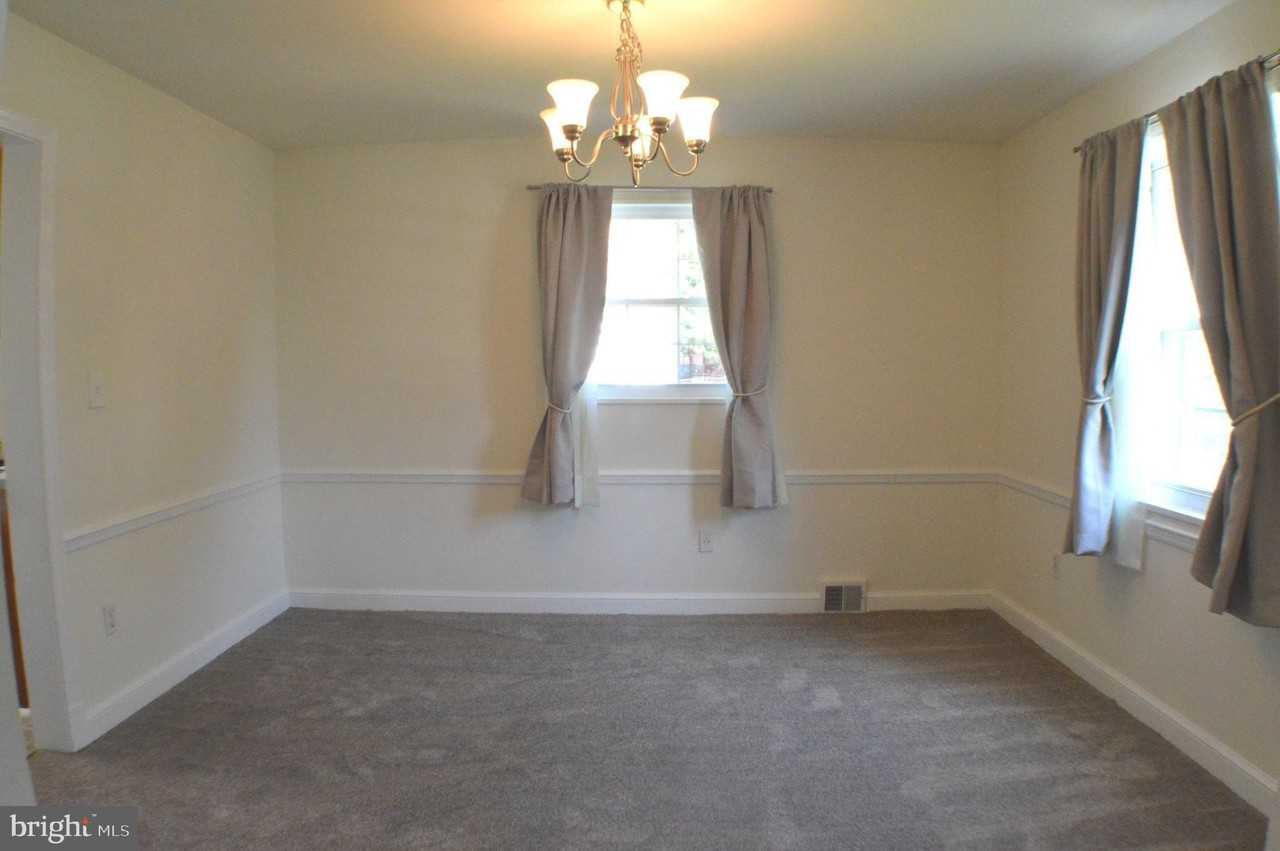 4600 3rd St N - Photo 6 of 24