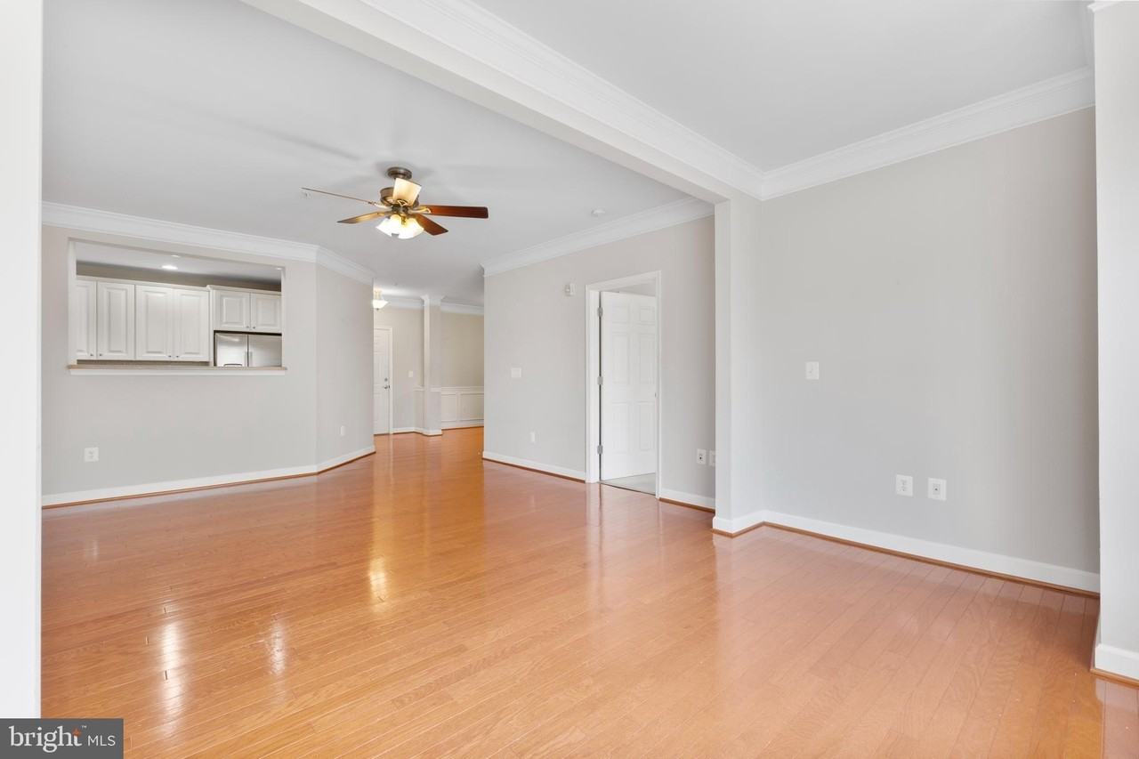 621 Cobblestone Blvd Unit 103 #103 - Photo 7 of 17