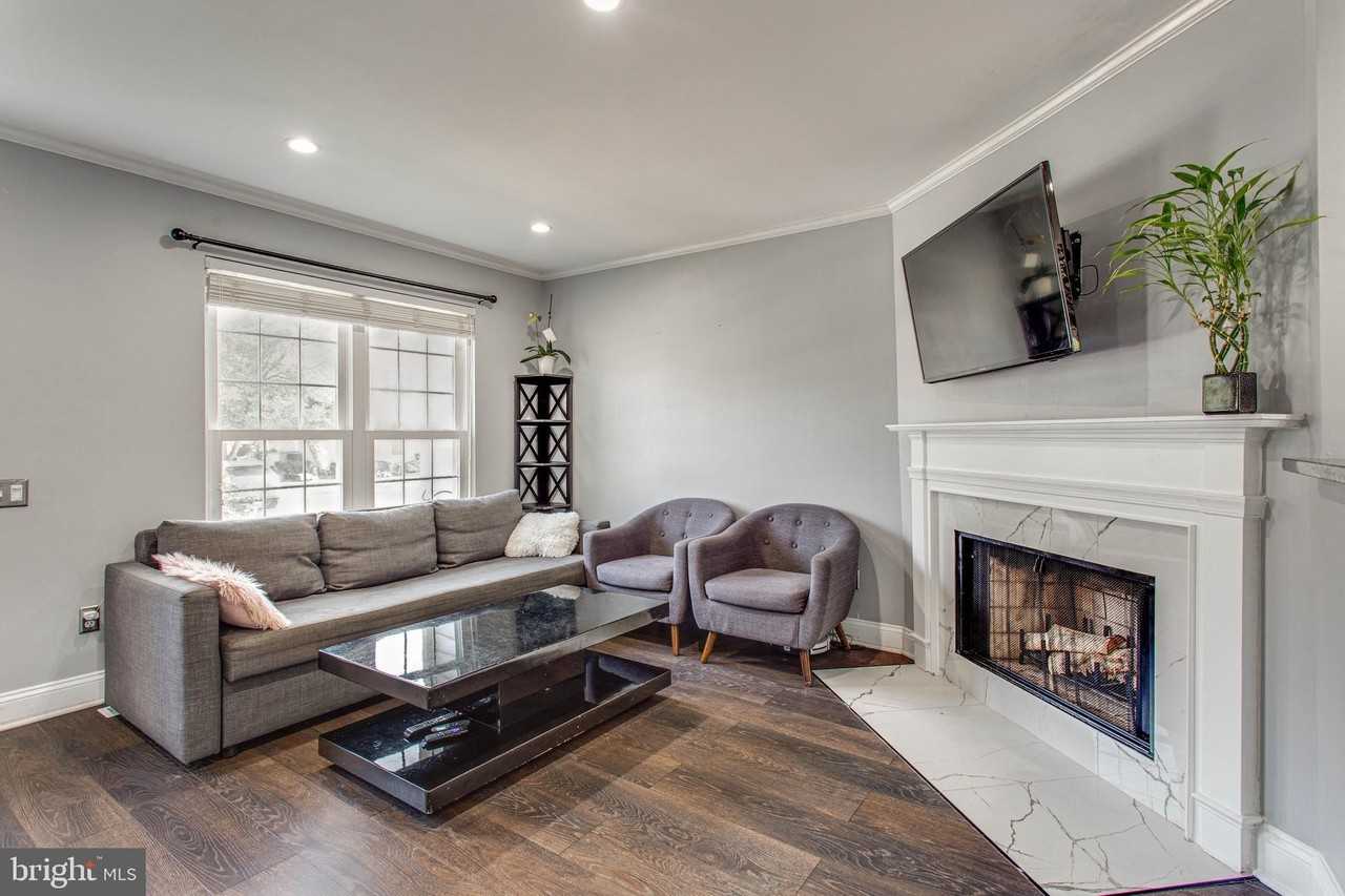 6608 High Valley Ln - Photo 3 of 46