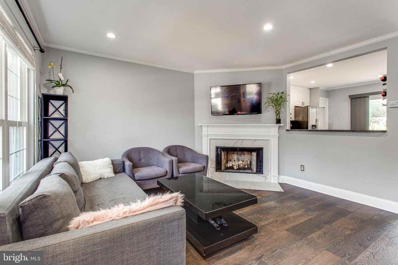 6608 High Valley Ln - Photo 5 of 46