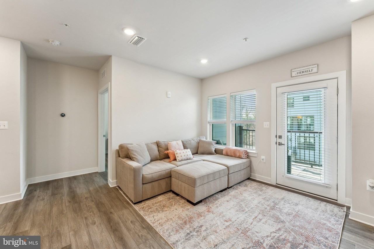 12875 Mosaic Park Way #4J - Photo 3 of 26