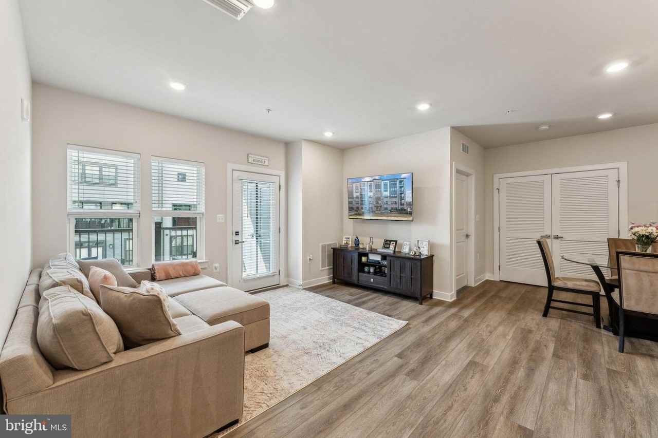 12875 Mosaic Park Way #4J - Photo 5 of 26